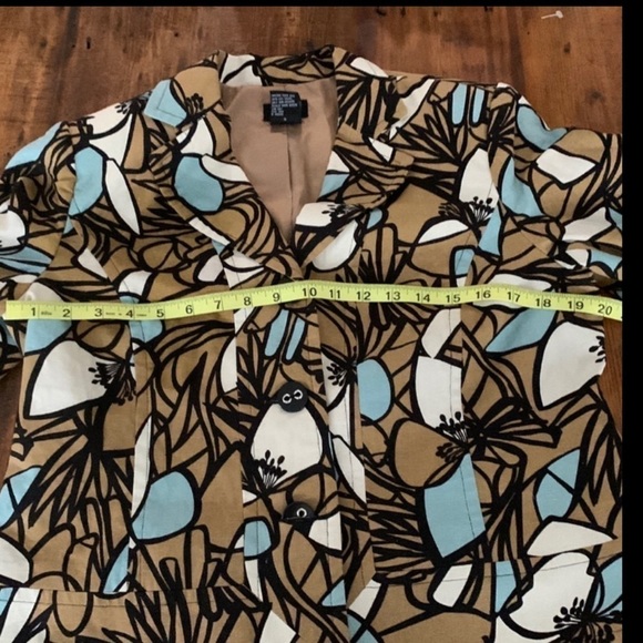 R.Q.T Linen Boxy Teal Cream Brown Graphic Cropped Lightweight Blazer Sz 12P - Picture 9 of 10